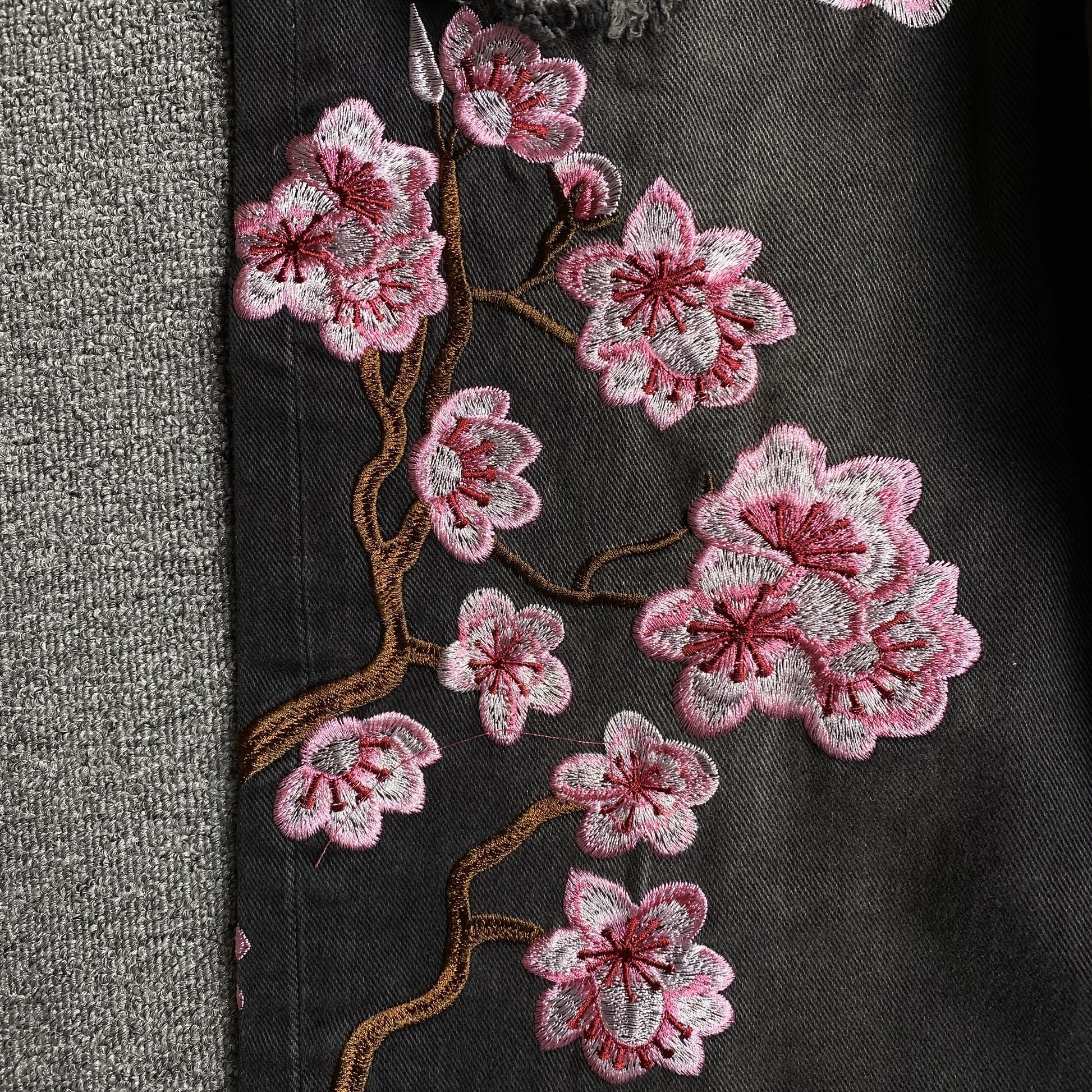 Sakura Unisex Jeans