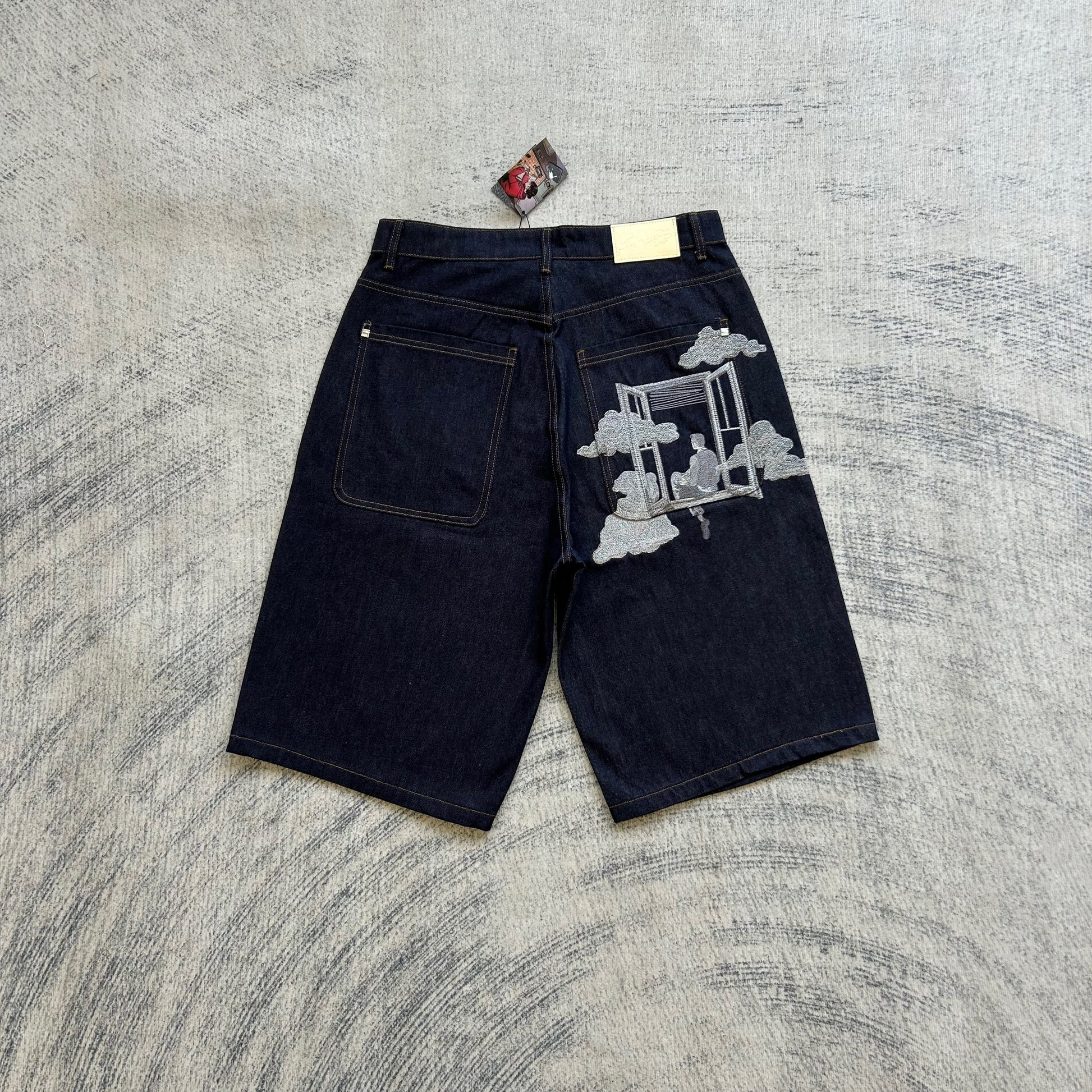 ON AIR Jorts