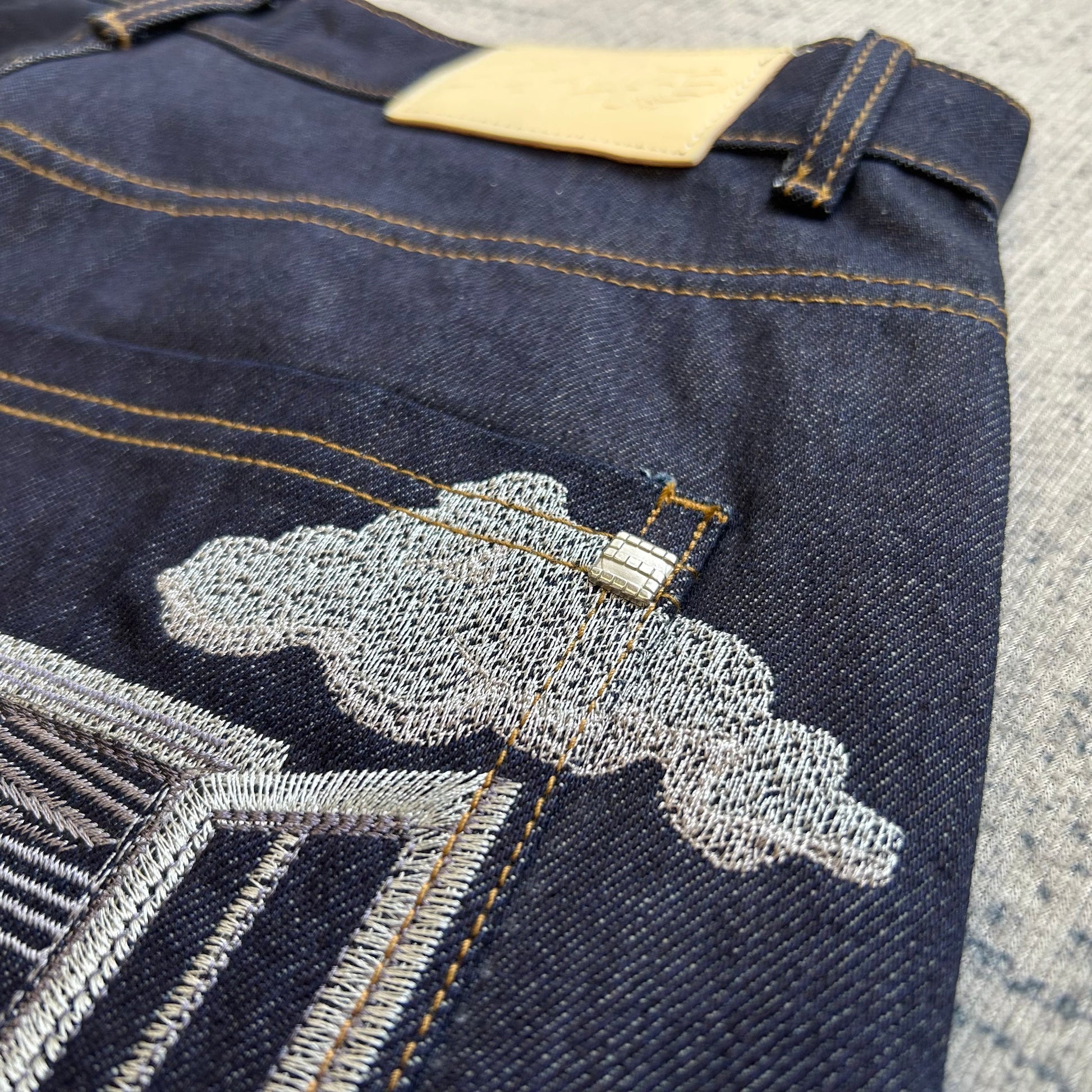 ON AIR Jorts